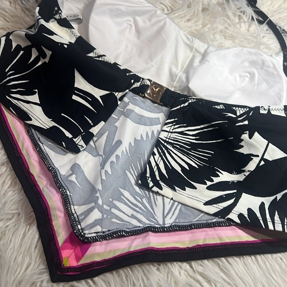 Trina Turk Black and White Floral bathing suit top - scarf bandana style - Picture 14 of 16
